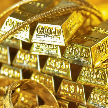 Gold price remains stuck in multi-day-old trading range near all-time peak