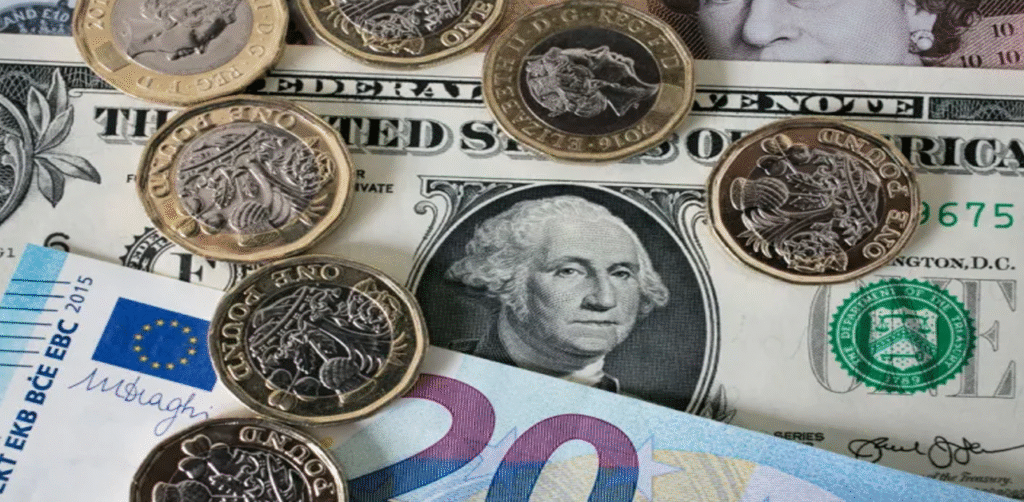GBP/USD Rises Ahead of UK Budget as BoE Rate-Cut Bets Increase